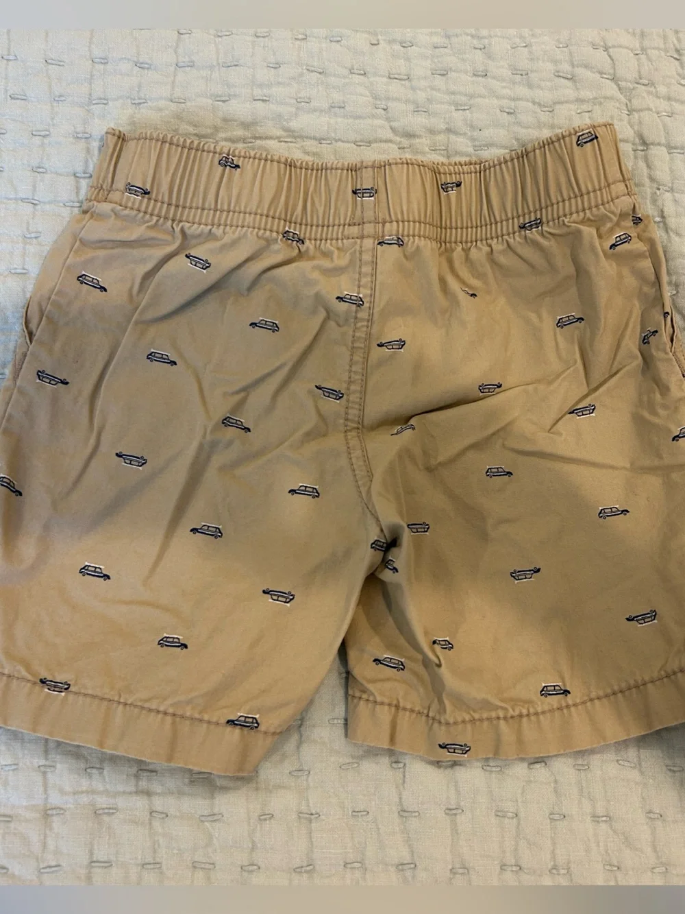 Carter’s boys shorts. Size 3T.